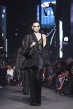 GG_Cruise_VOGUE_Look_49