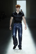 Look_010