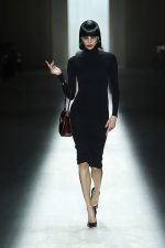 Look_011