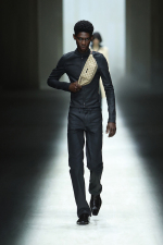 Look_014