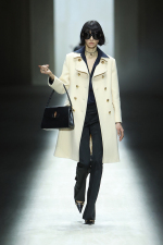 Look_015