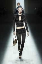 Look_023
