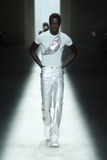 Look_029