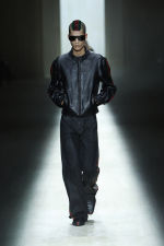 Look_039
