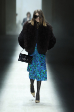 Look_040