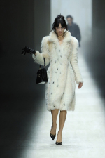 Look_046