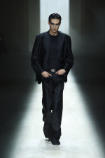 Look_047