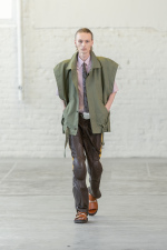 HedMayner_ss26_runway_press_look02