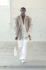 HedMayner_ss26_runway_press_look06
