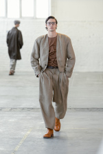 HedMayner_ss26_runway_press_look09