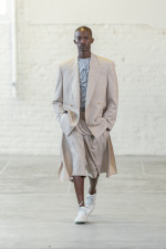 HedMayner_ss26_runway_press_look15