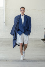 HedMayner_ss26_runway_press_look23