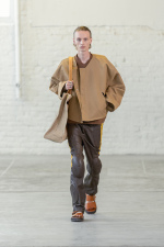 HedMayner_ss26_runway_press_look28