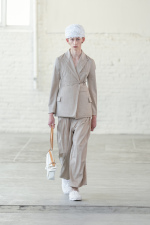 HedMayner_ss26_runway_press_look32