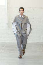 HedMayner_ss26_runway_press_look34