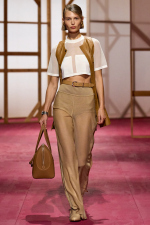 HERMES_WRTW_SS25_Runway_FilippoFior_10