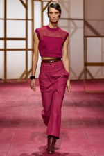 HERMES_WRTW_SS25_Runway_FilippoFior_34