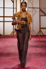 HERMES_WRTW_SS25_Runway_FilippoFior_44