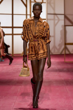 HERMES_WRTW_SS25_Runway_FilippoFior_55