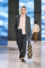 HERMES_MRTW_SHOW_SS25_RUNWAY_FILIPPOFIOR_4X5_27