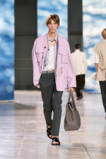 HERMES_MRTW_SHOW_SS25_RUNWAY_FILIPPOFIOR_4X5_33