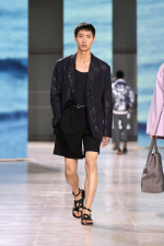 HERMES_MRTW_SHOW_SS25_RUNWAY_FILIPPOFIOR_4X5_40