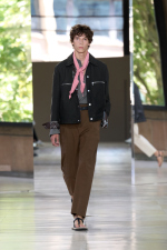 HERMES_MRTW_SHOW_SS26_RUNWAY_FILIPPOFIOR_45_10