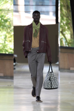 HERMES_MRTW_SHOW_SS26_RUNWAY_FILIPPOFIOR_45_17