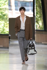 HERMES_MRTW_SHOW_SS26_RUNWAY_FILIPPOFIOR_45_29