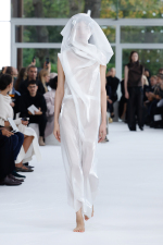 ISSEY-MIYAKE_SS25_RUNWAY_02