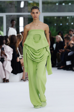 ISSEY-MIYAKE_SS25_RUNWAY_28