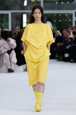 ISSEY-MIYAKE_SS25_RUNWAY_30