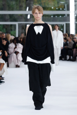 ISSEY-MIYAKE_SS25_RUNWAY_33