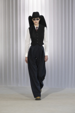 FRONT_2X3_FW26-27_06