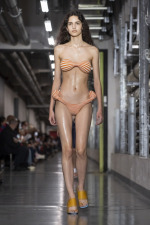 JPGRTWSS26_RUNWAY_FRONT2X3_LOOK20