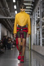 JPGRTWSS26_RUNWAY_FRONT2X3_LOOK34