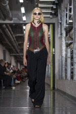 JPGRTWSS26_RUNWAY_FRONT2X3_LOOK47