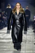 JohnLawrenceSullivan AW26 Runway Show am 2.Februar 2026 im Kraftwerk Berlin. Intervention V by Reference Studios. Berlin Fashion Week