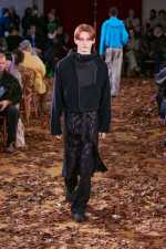 Kiko-Kostadinov_fw25_runway_press_look14