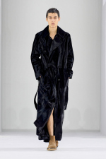 LOEWE_FW23_MW_SHOW_RUNWAY_LOOK_11_FRONT_RGB_CROPPED_4x5_11