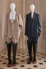 LOEWE_FW25_PRESENTATION_MANNEQUINS_RGB_CROPPED_4X5_22