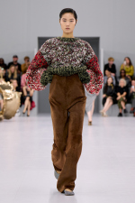 LOEWE_SS24_MW_SHOW_RUNWAY_LOOK_29_FRONT_RGB_CROPPED_4X5_29