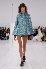 LOEWE_SS25_WW_SHOW_RUNWAY_LOOK_20_FRONT_RGB_CROPPED_4x5_20