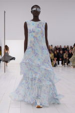 LOEWE_SS25_WW_SHOW_RUNWAY_LOOK_31_FRONT_RGB_CROPPED_4x5_31