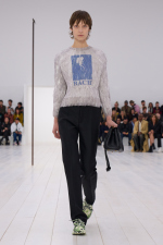 LOEWE_SS25_WW_SHOW_RUNWAY_LOOK_57_FRONT_RGB_CROPPED_4x5_57