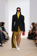photo: Alessandro Lucioni / Gorunway.com