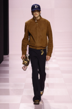 LOUIS-VUITTON-MENrsquoS-FALL-WINTER-2025-SHOW-LOOK-10