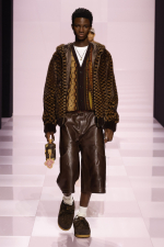 LOUIS-VUITTON-MENrsquoS-FALL-WINTER-2025-SHOW-LOOK-18