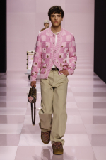 LOUIS-VUITTON-MENrsquoS-FALL-WINTER-2025-SHOW-LOOK-24