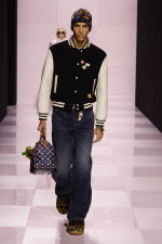 LOUIS-VUITTON-MENrsquoS-FALL-WINTER-2025-SHOW-LOOK-28